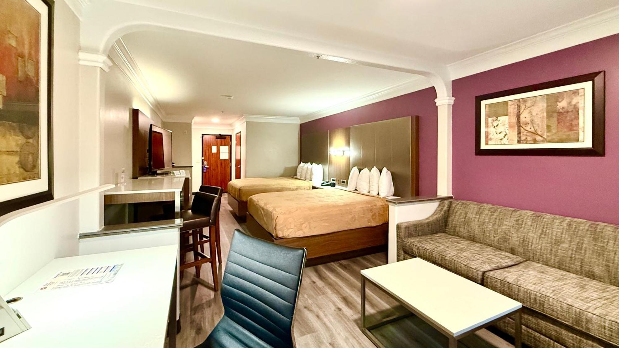 Western - Angeles Lax Airport 3*